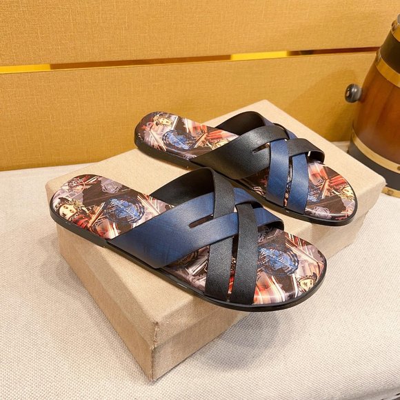 Versace 2023 official website new casual fashion slippers main image 7